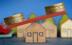 Rents fall 12% in October but landlords see strong yearly gains