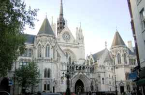 Director of failed lettings firm banned