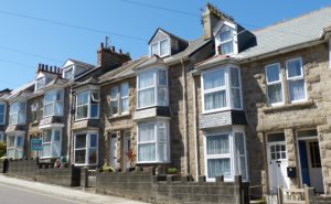 House Prices Fall but Signs of New Interest
