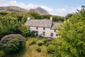 House moves may go ahead during Welsh circuit-breaker