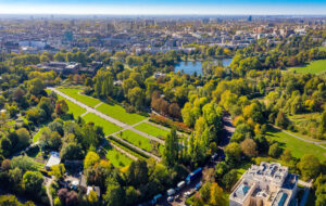 London Properties Near Royal Parks Fetch a Whopping 85% Premium, Study Finds