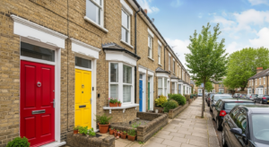 SpareRoom says graduates need £39,000 for average London room