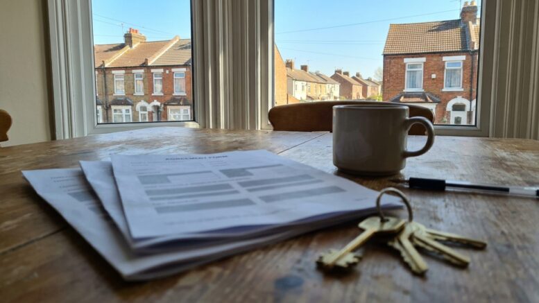 Tenancy agreement and keys in UK rented flat